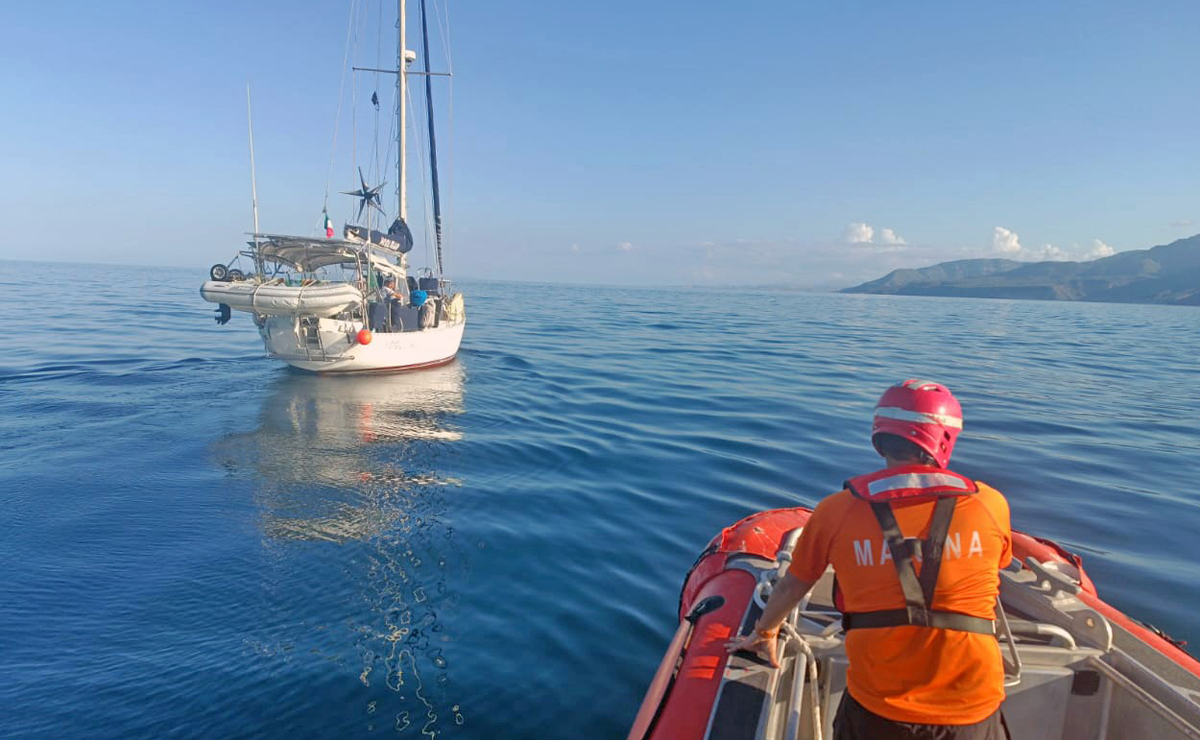 Marina rescata a extranjero herido cuya embarcación quedó a la deriva, en BCS