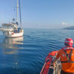 Marina rescata a extranjero herido cuya embarcación quedó a la deriva, en BCS